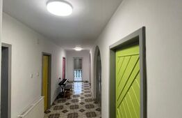 Casă de închiriat 3 etaje, 300 mp, zona Central