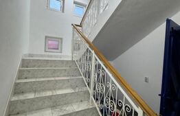 Casă de închiriat 3 etaje, 300 mp, zona Central