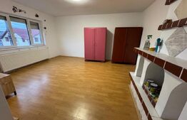 Casă de închiriat 3 etaje, 300 mp, zona Central