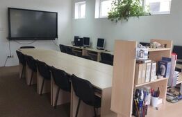 Casa/Spatiu Comercial, 620 mp, pe 3 nivele: demisol, parter, etaj, Zalau