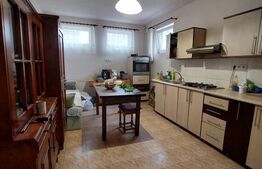 Casa/Spatiu Comercial, 620 mp, pe 3 nivele: demisol, parter, etaj, Zalau