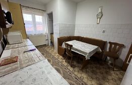 Apartament de închiriat, cu 3 camere, Zalau