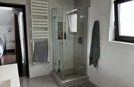 Casa cu piscina, 4 camere, sistem smart home