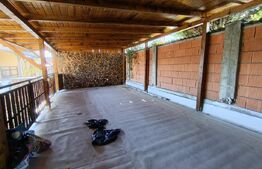 Casa 3 dormitoare, 180 mp, terasă  80 mp, zona Central