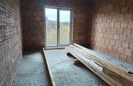 Casa cu 3 dormitoare și garaj în suprafață de 180 mp