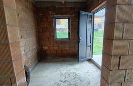 Casa cu 3 dormitoare și garaj în suprafață de 180 mp