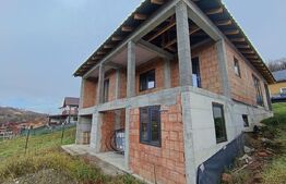 Casa cu 3 dormitoare și garaj în suprafață de 180 mp