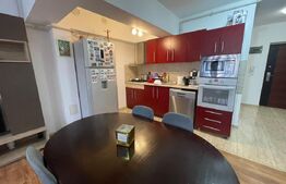 Apartament cu 3 camere, terasa si loc de parcare, zona Bradet