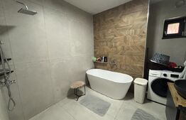 Casa de vanzare, 3 camere, 106 mp + 691 mp teren, zona linistita