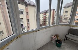 Garsoniera de vanzare, 26 mp, etajul 3, zona Bradet