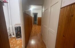 Apartament 3 camere, 70 mp si balcon inchis 