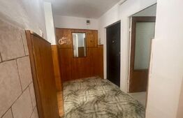 Apartament 3 camere, 70 mp si balcon inchis 