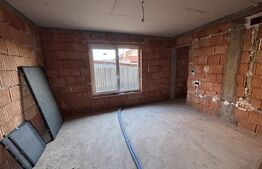 Casa de vanzare, 108 mp, zona Sud-Vest