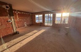 Casa de vanzare, 108 mp, zona Sud-Vest