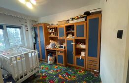 Apartament de vânzare – zonă excelentă și liniștită