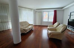 Casa Ultracentral cu 5 camere în suprafață de 300 mp și un teren de 600 mp