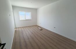 Apartament cu 3 camere, in suprafata de 85 mp si teren de 100 mp