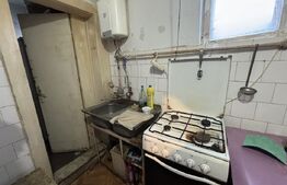 Casa de vanzare, cu 2 camere.