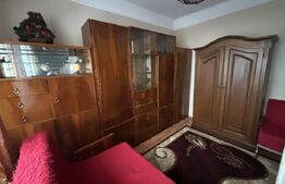 Casa de vanzare, cu 2 camere.