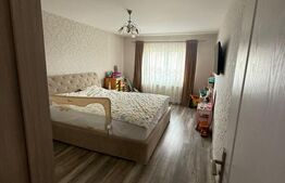 Apartament 3 camere, zona bradet, etaj intermediar
