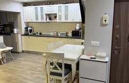 Apartament 3 camere, zona bradet, etaj intermediar