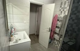 Apartament 3 camere, zona bradet, etaj intermediar