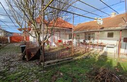 Casa cu 3 camere și un teren în suprafață de 900 mp