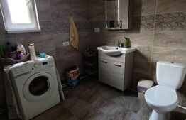 Casa cu 3 camere,baie, bucatarie, teren 500 mp