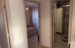Apartament de vânzare, cu 3 camere 