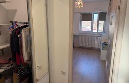 Apartament de vânzare, cu 3 camere 