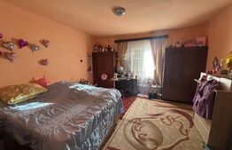 Casa 3 camere, 220 mp, teren 853 mp, zona Centrala Simleu Silvaniei