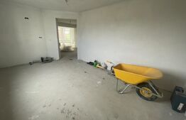 Casa individuala semifinisata, 4 camere, 10 ari teren si garaj