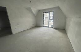 Casa individuala semifinisata, 4 camere, 10 ari teren si garaj