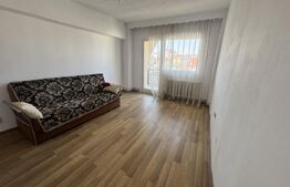 Apartament de vânzare - zona Bradet