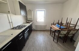 Apartament de vânzare - zona Bradet