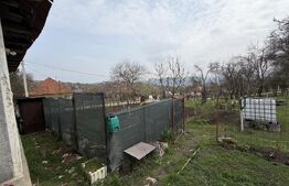 Casă cu 3 camere în suprafață de 80 mp și un teren de 2000 mp