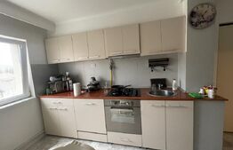 Apartament cu 3 camere, zona centrala