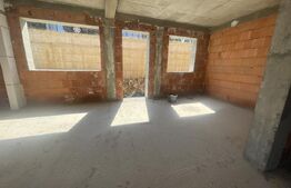 Apartament cu 3 camere, dispus pe două niveluri, cu gradina 