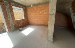 Apartament cu 3 camere, dispus pe două niveluri, cu gradina 