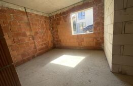 Apartament cu 3 camere, dispus pe două niveluri, cu gradina 