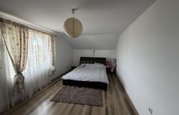 Casa cu 4 camere,baie, bucatarie, teren 800 mp