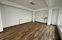 Spatiu comercial de vanzare, 5 incaperi, 220 mp, zona centrala