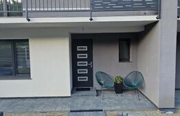 De închiriat – jumătate de duplex, construcție nouă
