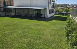 Casă cu 3 camere și un teren de 700 mp, Livada Meses