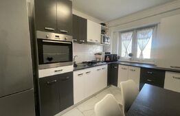  Apartament 3 camere | Renovat modern | Dressing în dormitoare | Etaj intermedia