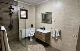 Casă de închiriat, 3 camere, în Criseni 