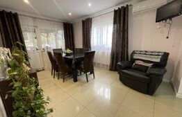Casa de vanzare 5 camere, 195 mp, terasa inchisa, garaj curte amenajata, zona