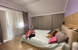 Casa de vanzare 5 camere, 195 mp, terasa inchisa, garaj curte amenajata, zona