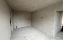 Apartament 4 camere, semifinisat cu garaj si boxa, zona Bradet