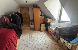 Casa de vanzare, pozitionata excelent, ideala pentru relaxare, sau relocare